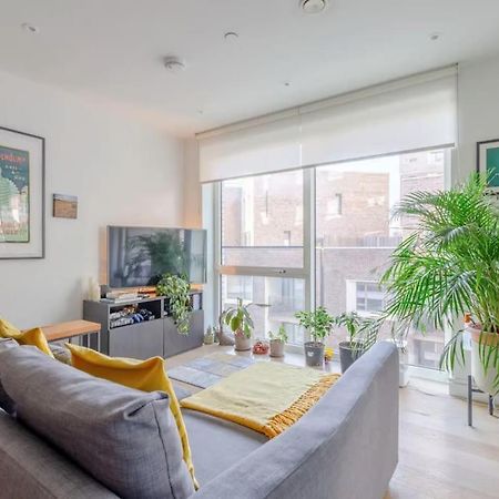 Superb 1 Bedroom Apartment 3Mins From Tube Station Londyn Zewnętrze zdjęcie